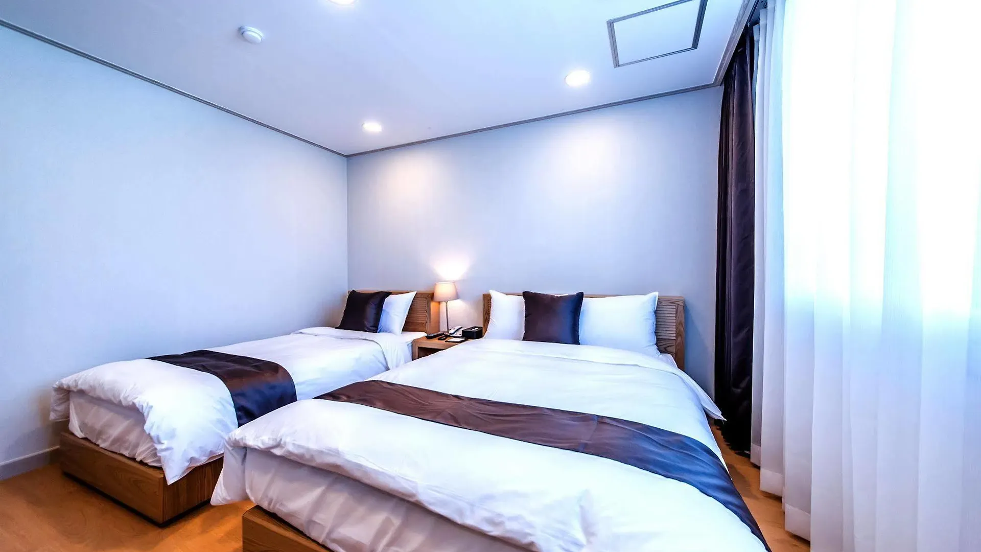Zamong Hotel Czedżu